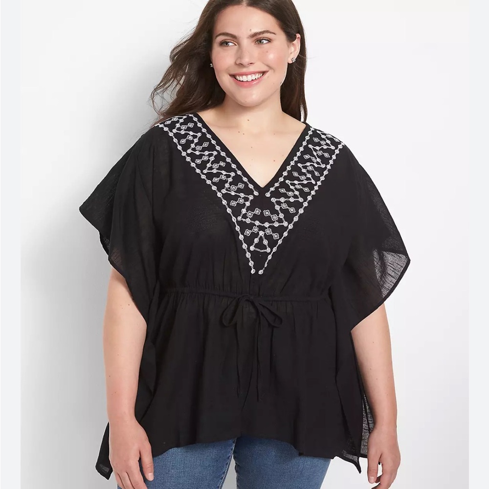 Lane Bryant black & white Classic Embroidered Tunic Poncho V-Neck size 14/16